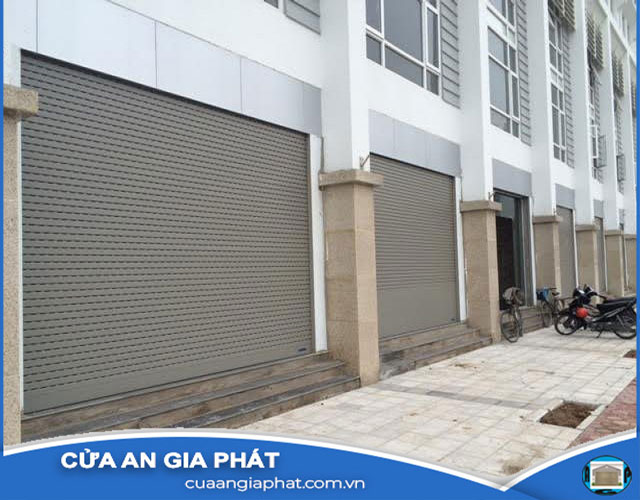 lắp đặt cửa cuốn titadoor quận 12